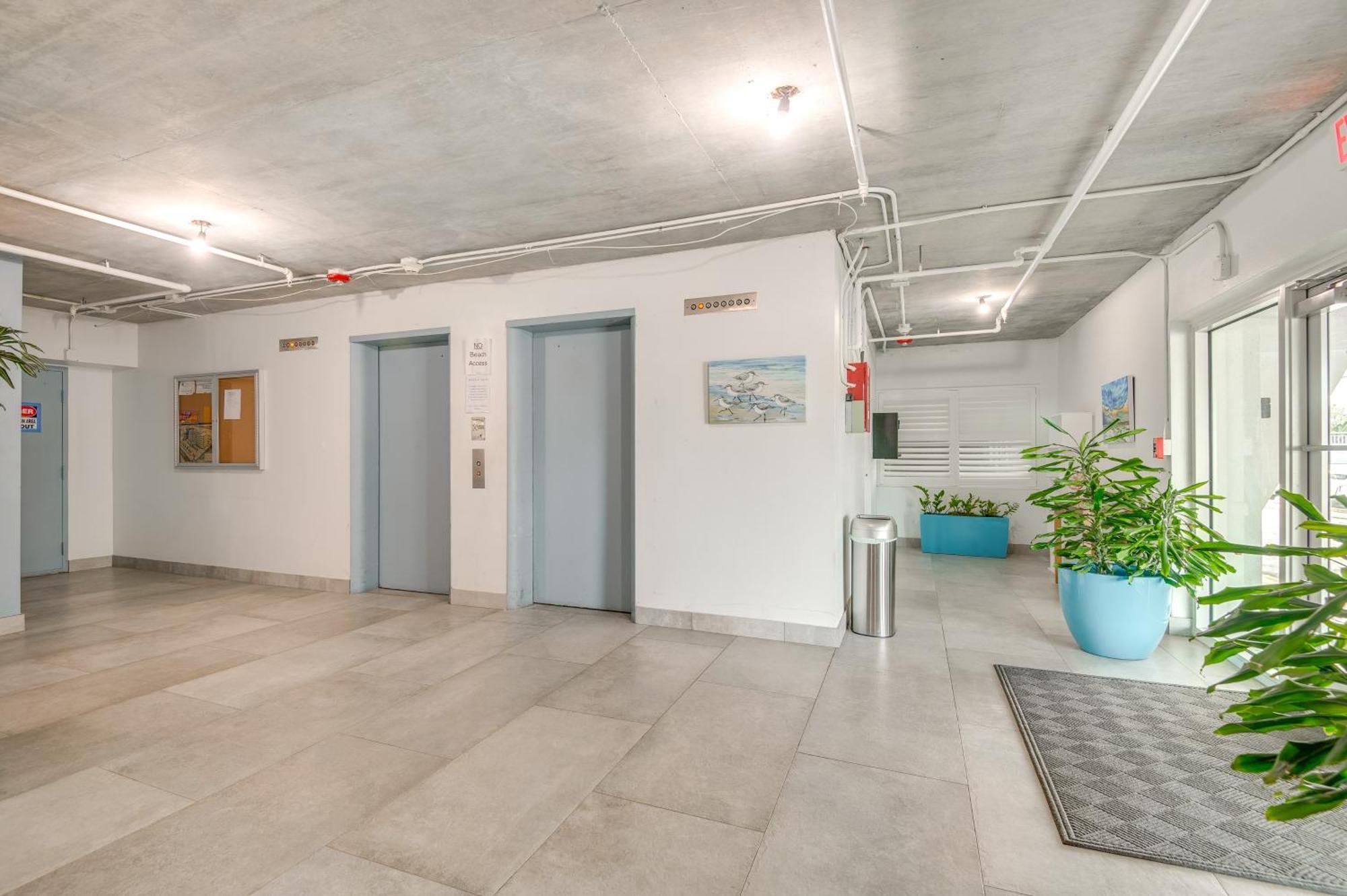 Walk To Shore Satellite Beach Condo With Ocean View Buitenkant foto
